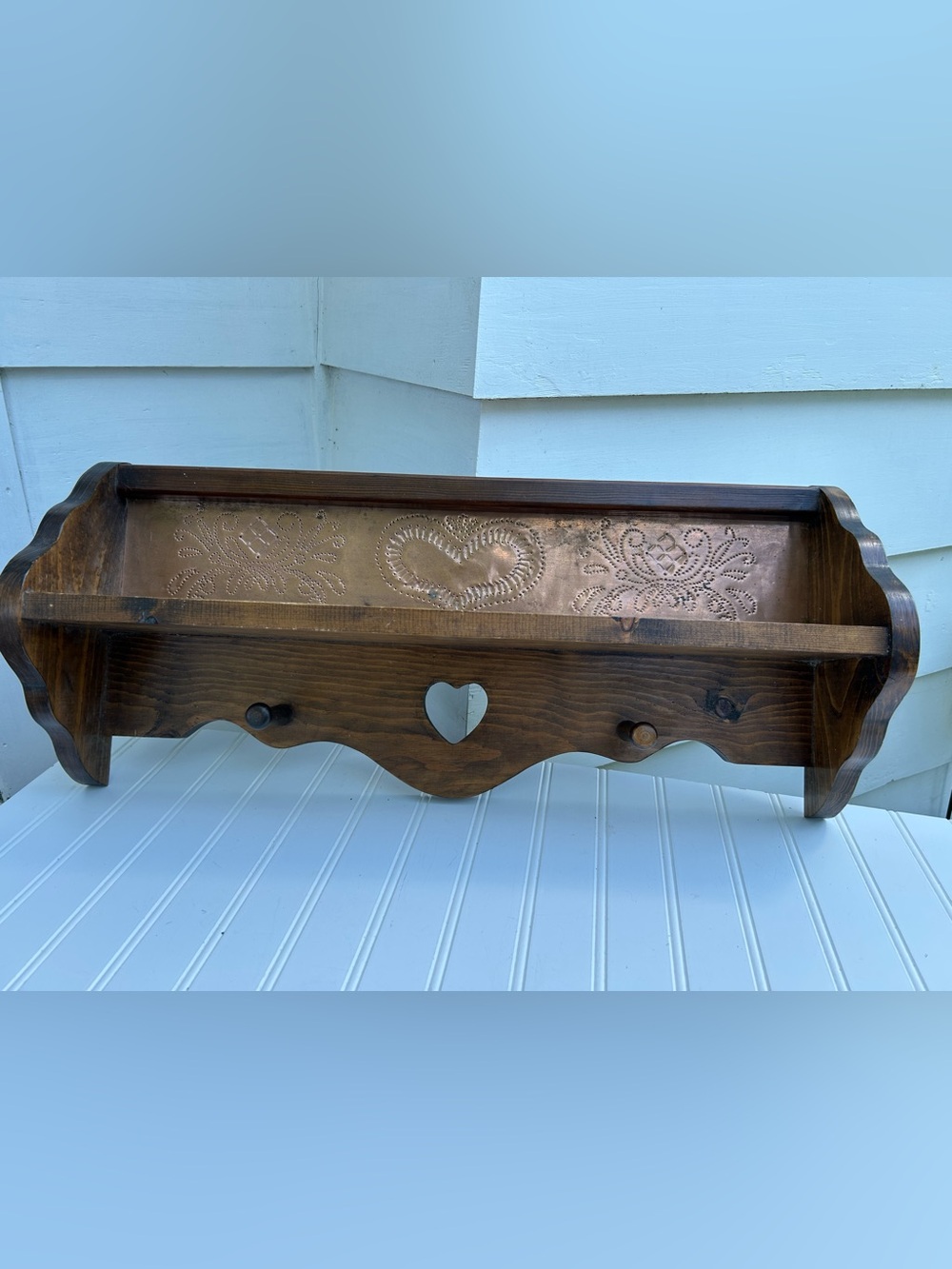 Vintage Shelf Wooden Heart Cutout Punched Tin Hook Cottagecore Grandmacore 26x11 - Picture 2 of 10